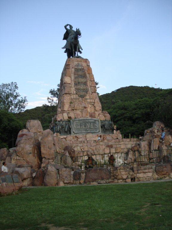 Monumento a Güemes