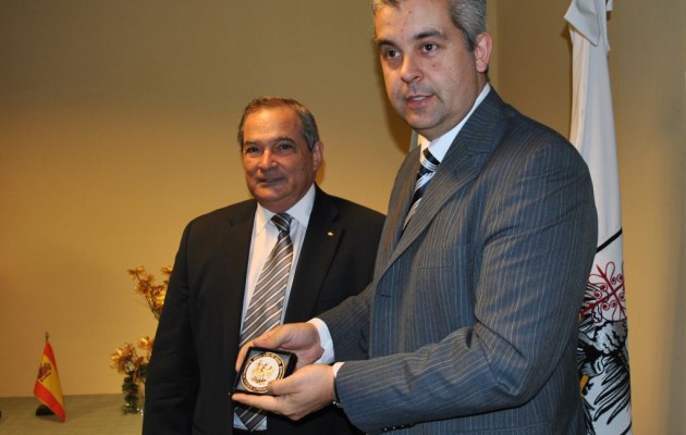 La Xunta de Galicia en Argentina recibió la Medalla del Bicentenario