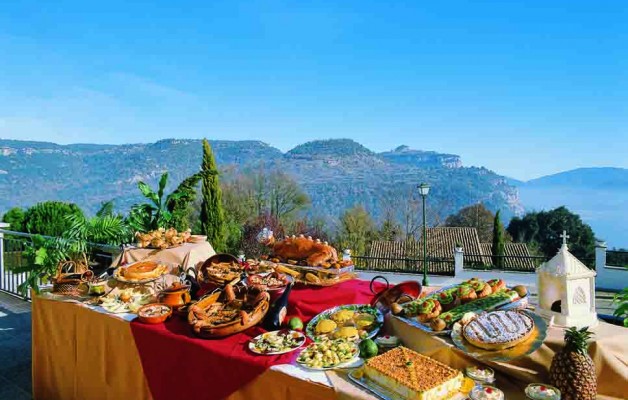 Paradores y la Real Academia de Gastronomía promueven el  turismo gastronómico.