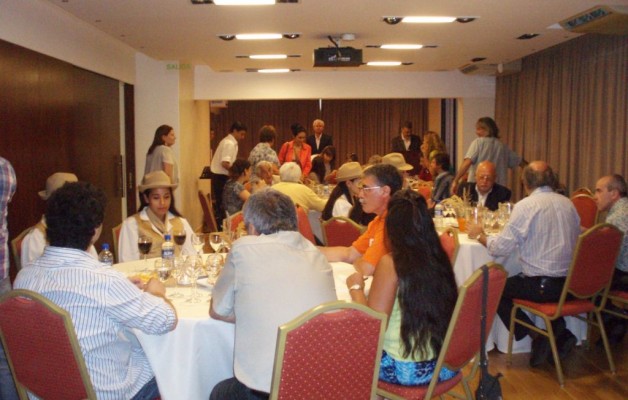 El Festival Nacional de Doma y Folklore de Intendente Alvear se presentó en Bs. As.