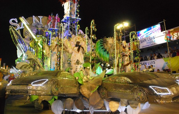 San Luis y Brasil vivieron dos noches de Carnaval en Potrero de los Funes