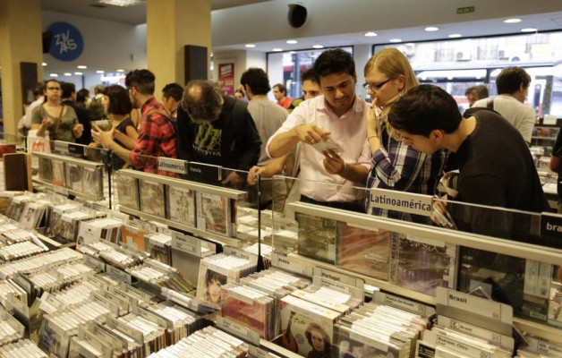 La Noche de las Disquerías comienza en Zivals