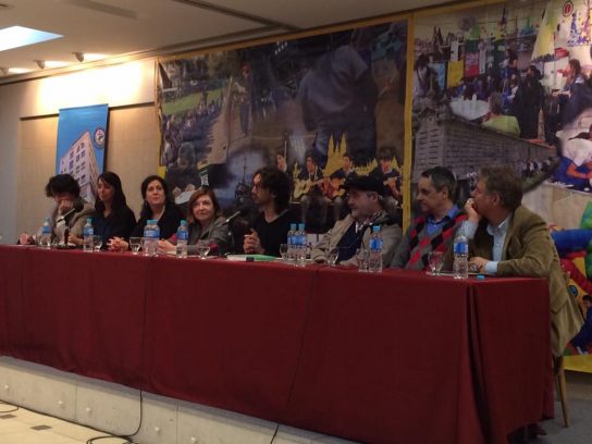  Panel de la actividad "Benvidos á Terra", 12-VIII-16 en el Centro Galicia de BUenos Aires: de izquierda a derecha, Carlos Brandeiro, Mariela Sánchez, María Rosa Lojo, Ruy Farías, Manuel Corral Vide, Norberto Pablo Cirio y Mario Greco