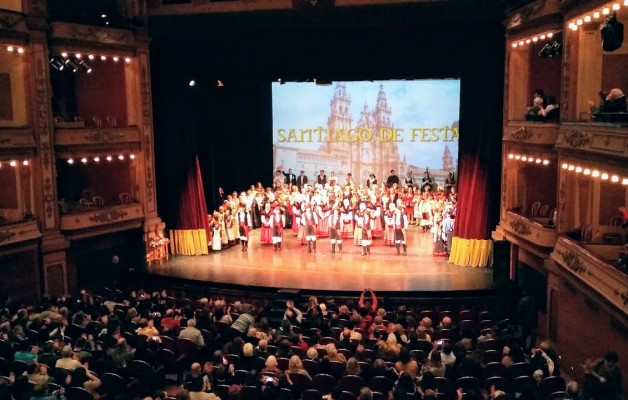 El Día de Galicia se celebró en el Teatro Avenida