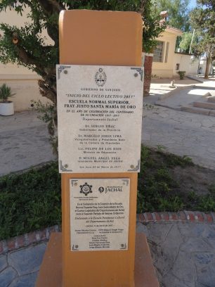Escuela Normal Superior "Fray Justo Santa María de Oro"