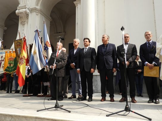 El Cruceiro Gallego fue entronizado en la Iglesia de San Ignacio de Loyola