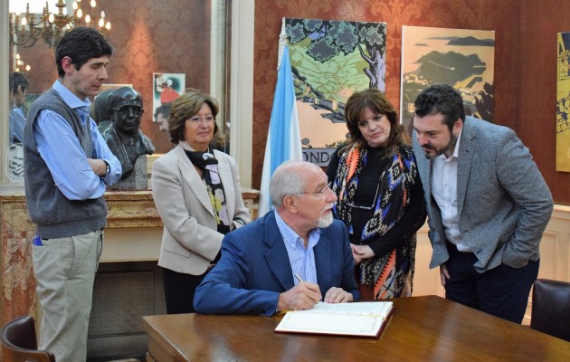Don José Mira Lema, Consejero de Trabajo de España en Argentina visitó el Museo de la Emigración Gallega