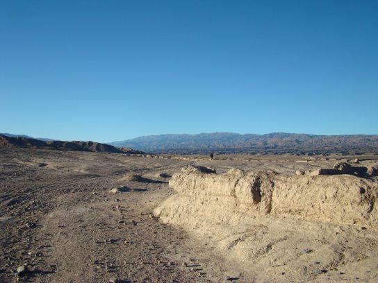 Corrales en aldea de Angualasto