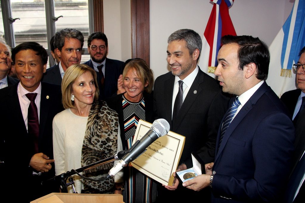 Mario Abdo Benítez, presidente de Paraguay y funcionarios