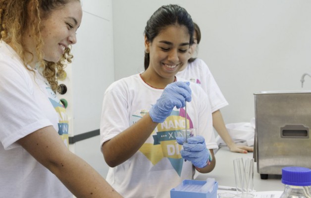 ¿Sos estudiante secundario y te apasiona la tecnología? Participá en el concurso “Nano por un día”