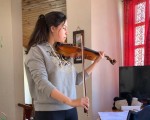 Luciana Olivera, joven alumna de la Orquesta Escuela San Juan y su amor por el violín