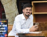 Luis Ávila, el autor sanjuanino que dio el salto de Wattpad al papel con su saga #Malos