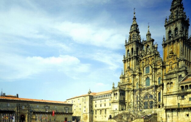 Hostal Dos Reis Católicos, la joya arquitectónica e histórica de Santiago de Compostela