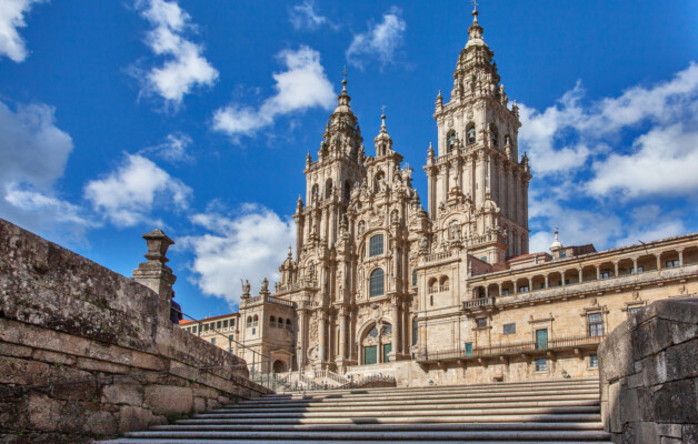 La Catedral de Santiago dará la bienvenida al Xacobeo 2022 con una  actuación de luz, color y música